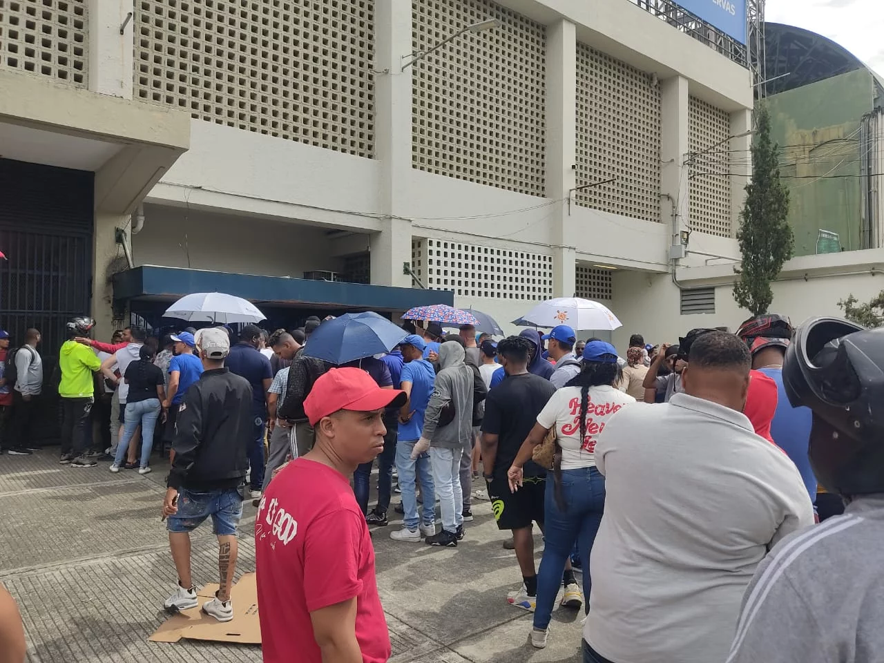 Desde 1,500 hasta 13 mil pesos rondan precios de las boletas para juego final entre Leones y Tigres