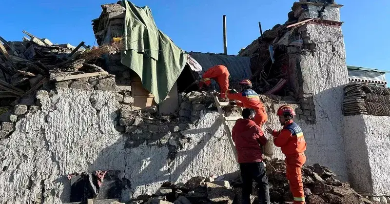 Al menos 53 muertos y 62 heridos tras sismo de magnitud 6,8 en la región china del Tíbet