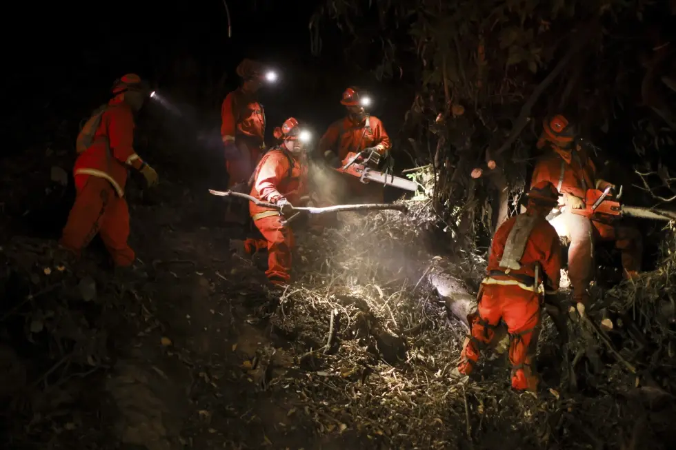 Advierten de “situación especialmente peligrosa” en zona de Los Ángeles afectada por incendios