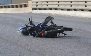 Una familia pierde la vida en accidente de tránsito en Loma de Cabrera; viajaban en una motocicleta