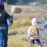 Más de un centenar de migrantes hondureños salen en caravana hacia Estados Unidos por desempleo