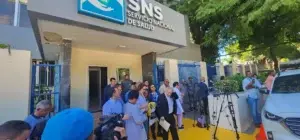 Médicos se retiran del SNS; acuerdan reunión este sábado para buscar consenso