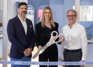 Swarovski inaugura nuevo diseño de tienda en Ágora