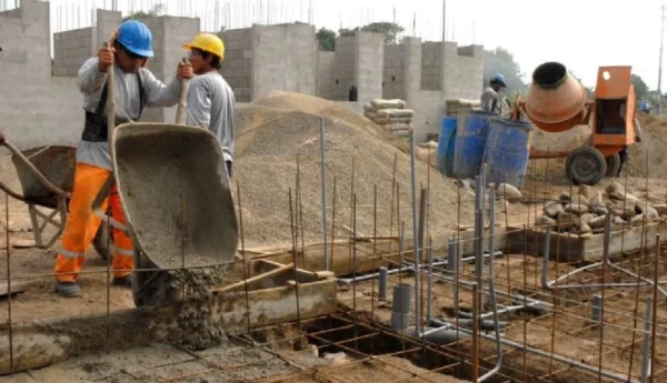 Sector construcción demanda de más liberación de recursos bancarios.