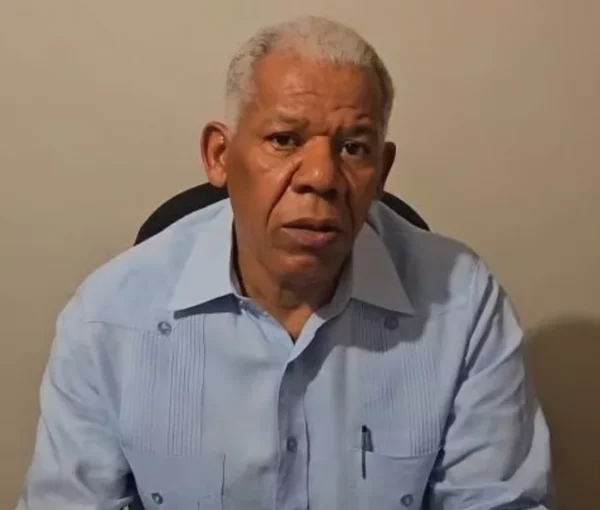 Juan del Rosario, economista y experto negocios internacionales.