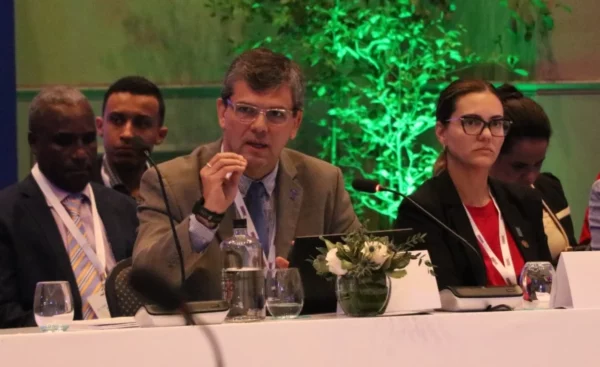 Grupo de expertos   que  socializaron formas de  eficientizar políticas  públicas.