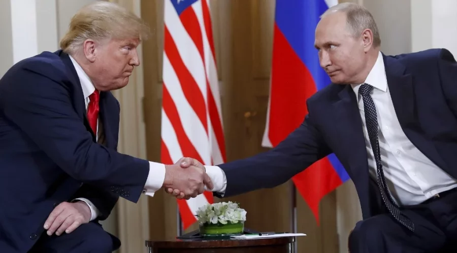 El presidente Donald Trump dijo ayer que su primera reunión en persona con Vladímir Putin se hará en Arabia Saudita. El presidente Donald Trump dijo ayer que su primera reunión en persona con Vladímir Putin se hará en Arabia Saudita.