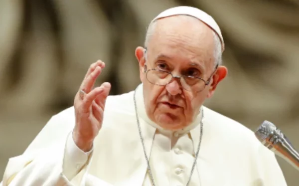 El pontífice, de 88 años, tiene ocho días interno en un hospital.