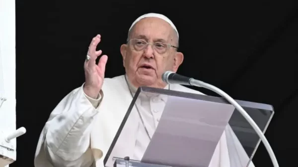 El papa Francisco estuvo hospitalizado durante varias semanas. Fuente externa
