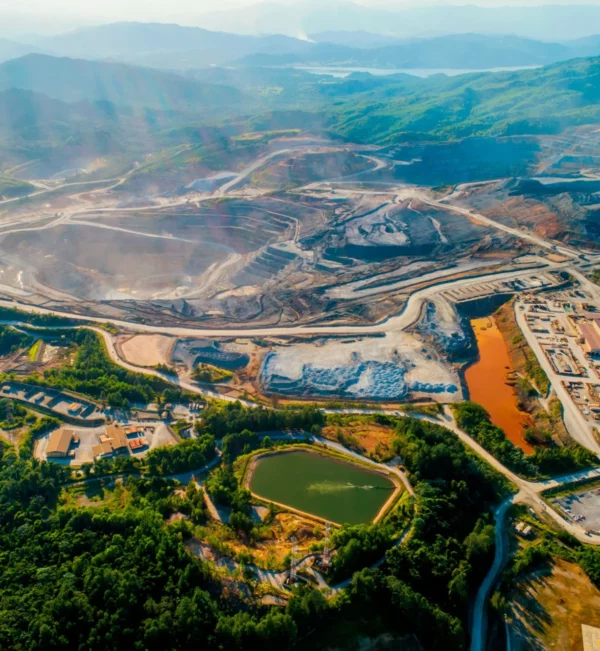 Obras  pueden recibir    aceleración máxima de 0.9 G, resistente a terremotos  superior a 8.0 en la escala de Richter, lo que las hace bastante seguras, afirma  geólogo.