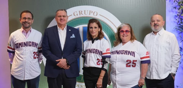 Roberto Bonetti Pastoriza, Samuel Collado, Ligia Bonetti, Lil Esteva y  William Rodríguez.