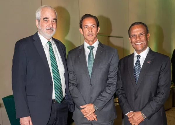 José Maldonado Stark,  George Santoni y  Román Medina.