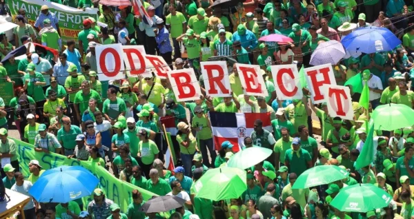 En el país se han levantado diversos  movimientos sociales  con la misión de luchar contra la corrupción y exigir justicia.