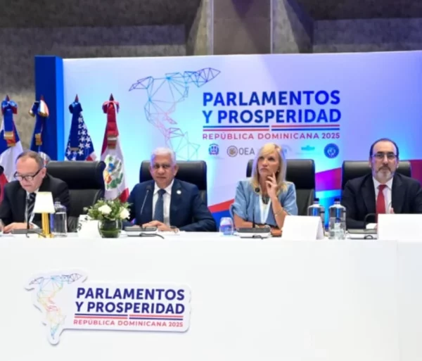 Parlamentos y Prosperidad en una primera experiencia.