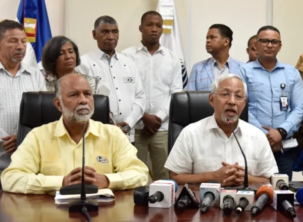 El deterioro y terminación de plantas físicas son de los reclamos de la ADP.