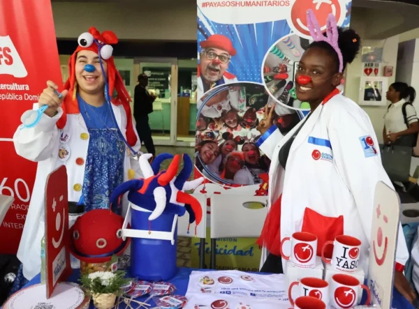 Yaso RD   eleva la autoestima de enfermos.