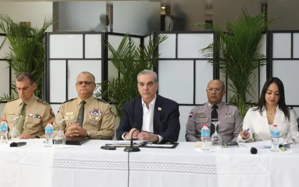 Faride   reiteró  el llamado de colaboración de las comunidades.