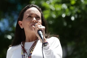 María Corina denuncia que hombres «no identificados» intentaron entrar en su casa en Caracas