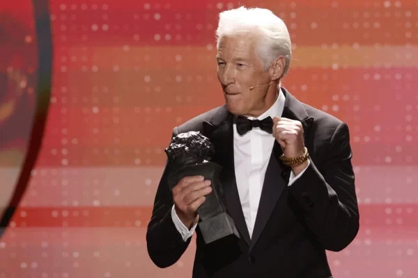 Richard Gere recibió el Goya Internacional. EFE