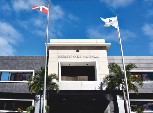 Operación reduce el riesgo cambiario del portafolio de deuda y l riesgo de refinanciamiento.