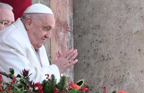 Candidatos a la santidad: papa Francisco se reúne con el número 2 del Vaticano para hablar de los aspirantes