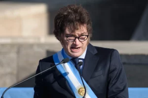 El Banco Nación de Argentina fue convertido en sociedad anónima por Milei