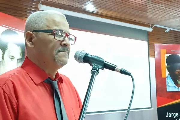 MPD afirma el pueblo ha bautizado al presidente Abinader como “Luis Préstamo” por el incremento de la deuda externa