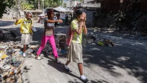 Unicef: uno de cada siete niños en Haití no va a la escuela debido a la violencia