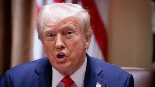 Trump: Maduro no está cumpliendo acuerdo de recibir deportados; anunció fin a licencia de operación de Chevron en Venezuela