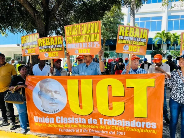 UCT rechaza el incremento fraccionado; dice aumento de 20% es insuficiente