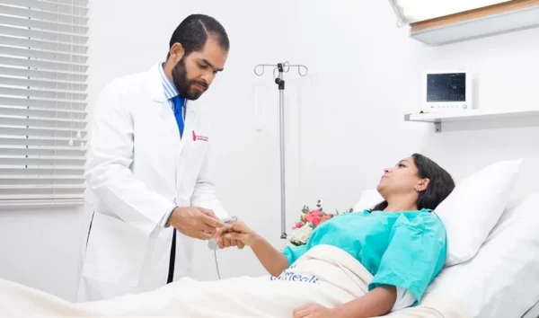 El éxito de una operación no se mide sólo en el quirófano, sino en la calidad del cuidado posterior.