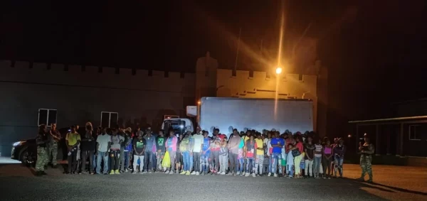 Los haitianos detenidos durante los operativos. Fuente externa