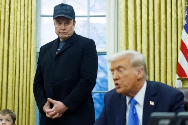 Trump y Musk concuerdan con reducir la burocracia de EE.UU.
