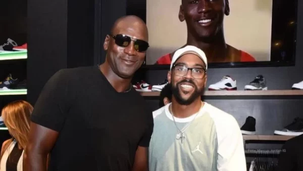 Michael Jordan junto a su hijo Marcus