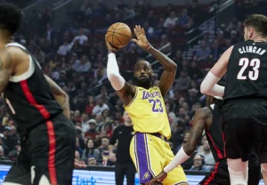 LeBron James anotó 40 puntos y los Lakers vencieron a los Trail Blazers