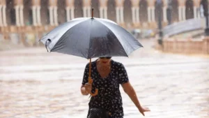 Meteorología prevé lluvias intermitentes por vaguada