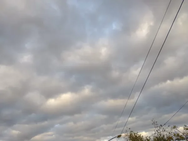 Tras días de constantes aguaceros, se espera una reducción de las lluvias para este jueves. Fuente externa