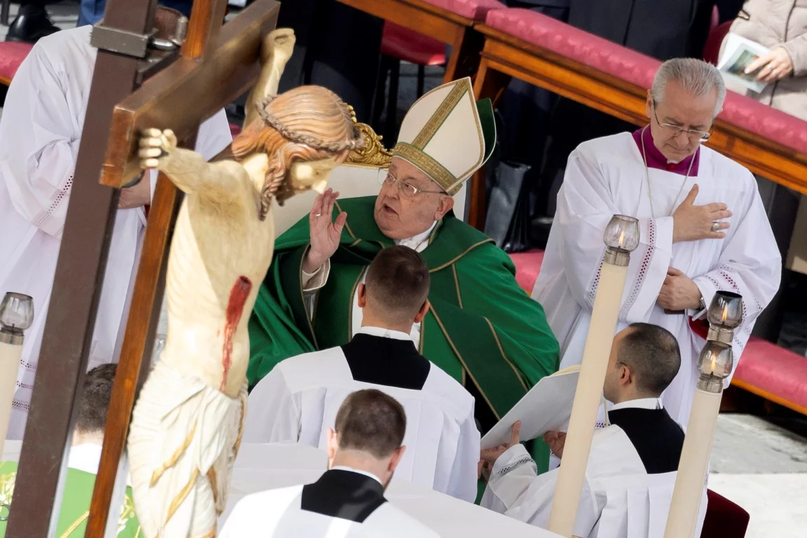 El papa interrumpe la lectura de su homilía por “dificultades en la respiración