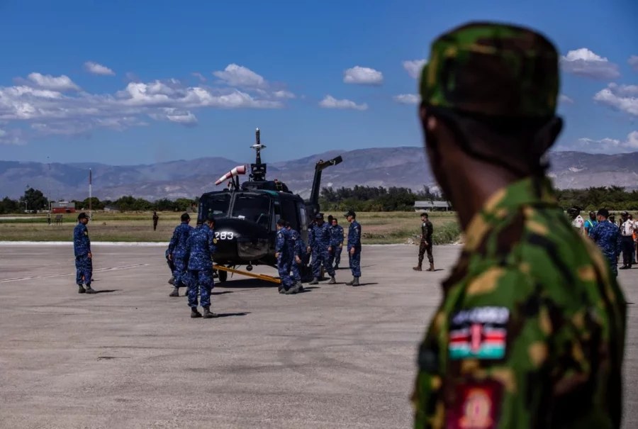 Llegan a Haití otros 200 policías de Kenia para integrarse en la misión multinacional Llegan a Haití otros 200 policías de Kenia para integrarse en la misión multinacional