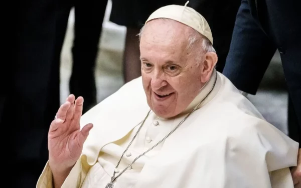 El papa Francisco, de 88 años, sigue interno en el hospital.