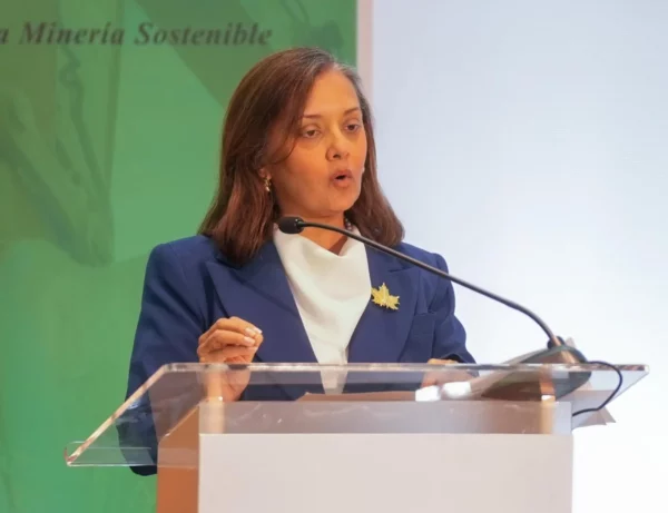 Empresarios insistieron  sostenibilidad y minería son ejes fundamentales durante seminario.