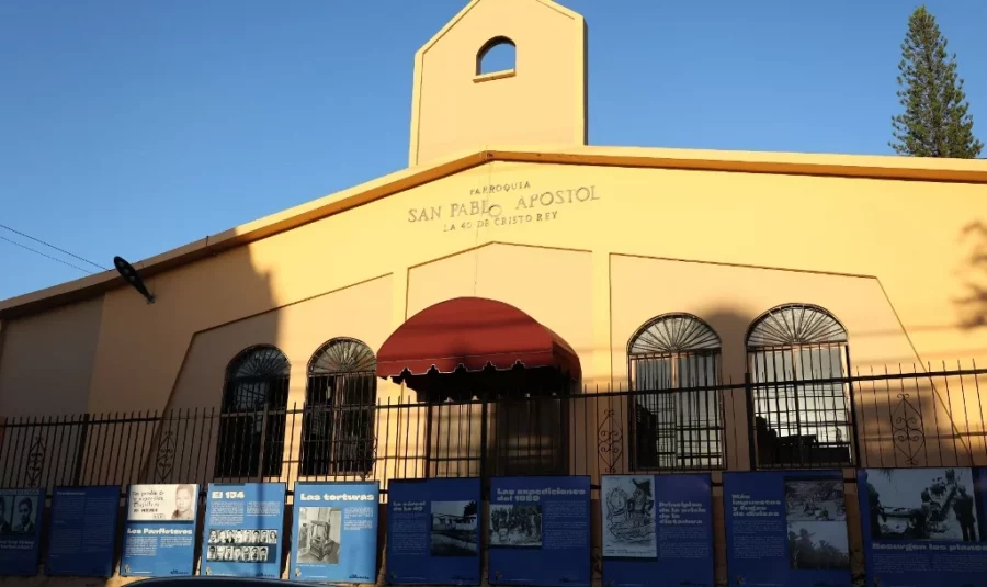 En las afueras de la Parroquia San Pablo Apóstol se conserva una exposición que recrea las atrocidades de La 40. ALBERTO CALVO En las afueras de la Parroquia San Pablo Apóstol se conserva una exposición que recrea las atrocidades de La 40. ALBERTO CALVO