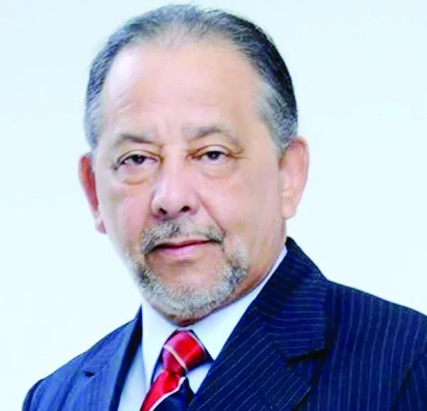 Huchi Lora señala que un periodista nunca renuncia a su oficio, por lo que aún continúa.  archivo