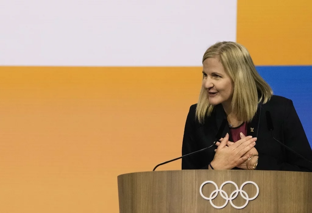 Kirsty Coventry, primera mujer en presidir el COI