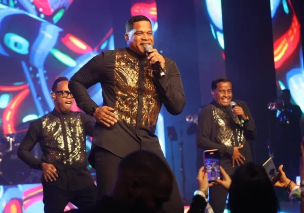 Este espectáculo de Jandy Ventura cuenta con la producción de  René  Brea. Fuente externa