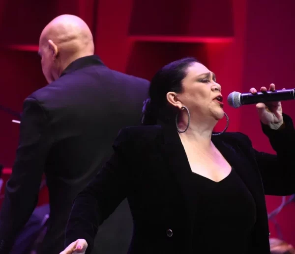 Maridalia Hernández es una de las que cantarán al bolero.