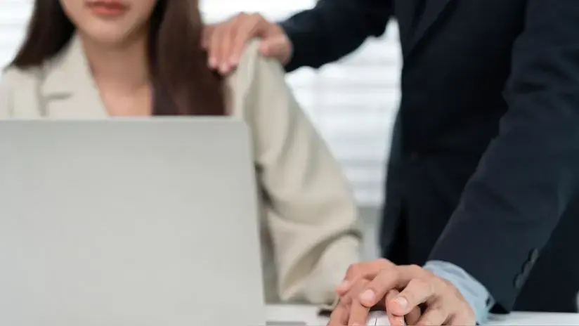 El silencio del acoso laboral: ¿Lo sufres? aprende a reaccionar