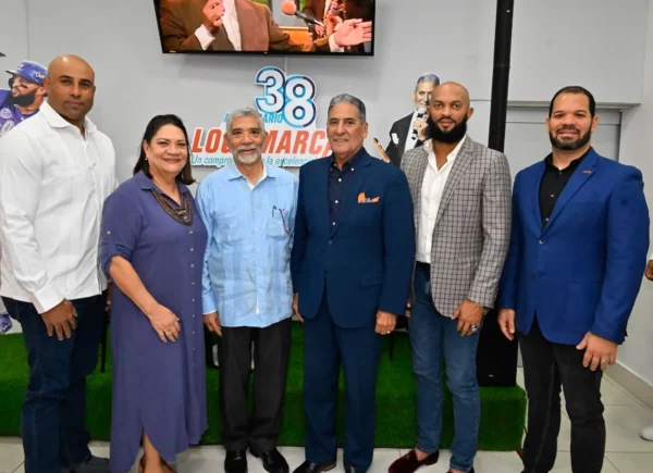 Miguel Batista, Fátima Rodríguez de Gómez, Lorenzo Gómez, Niní Cáffaro, Emilio Bonifacio, Juan Carlos Gómez.