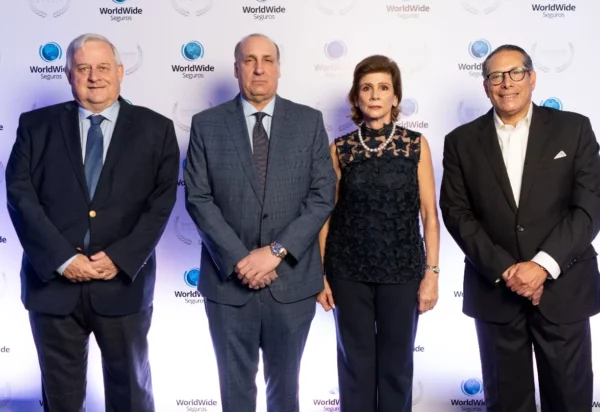 Fredy Schoepflin, Zanoni Selig,  Elena Viyella de Paliza y Juan Enrique Álvarez.