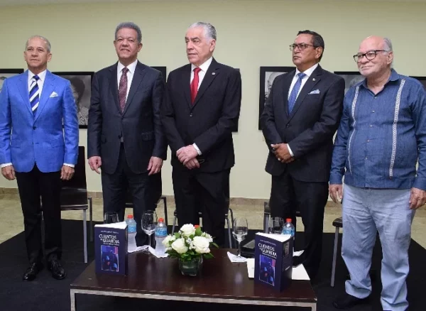 Sigfrido Pared, Leonel Fernández Reyna, José Miguel Soto Jiménez, Matos de la Cruz y Ramón Colombo.